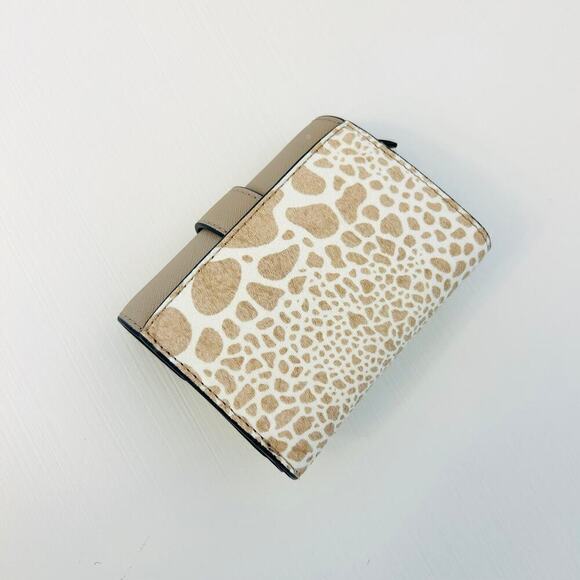 Michael kors carmen trifold wallet camel - Picture 2 of 5